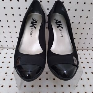 Anne Klein AK Sport Black Women's Shoes| AK Logo Pump Low Wedge Slip-on Sz 7.5 M